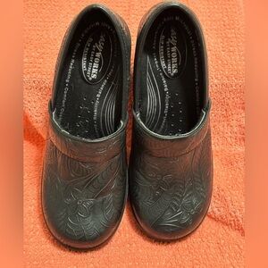 Easy Street Black Mules with Embossed Design
